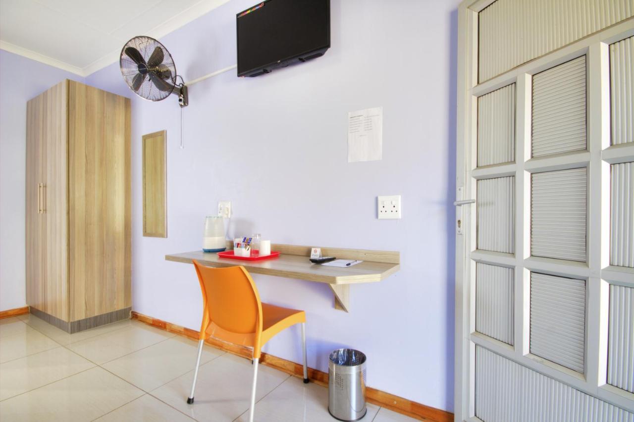 ריצ'רדס ביי Minilitha Lodge חדר תמונה